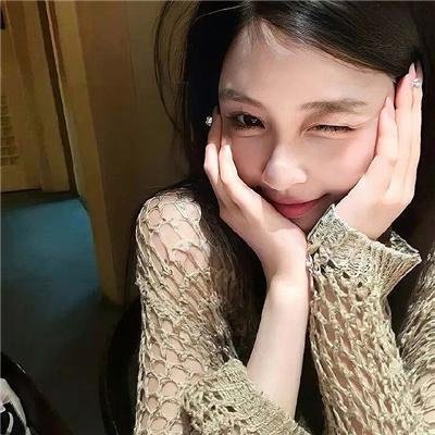 女皇的对手 海报